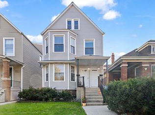 4235 W Roscoe St, Chicago, IL 60641