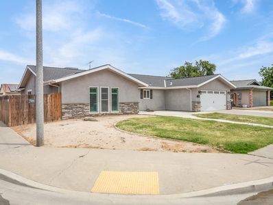 1130 Redwood Ln, Lemoore, CA, 93245