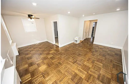 906 E Vernon Rd #1 Photo 1