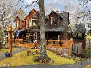 817 Stonegate Way, Townsend, TN 37882