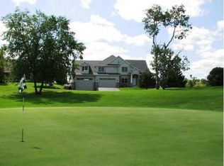 1695 Hidden Pond Ln, Victoria, MN 55386