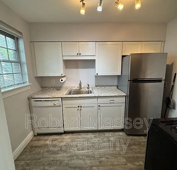 2079 Douglass Blvd #1 — Photo 5