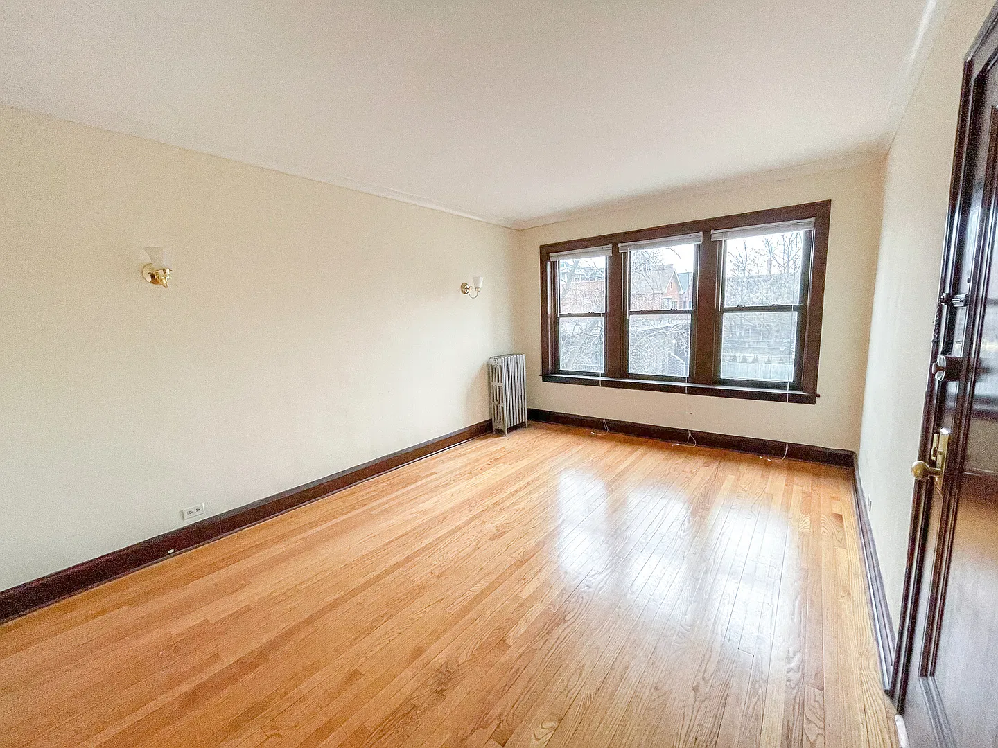 Studio, 400 sqft, $1,400 — Photo 3
