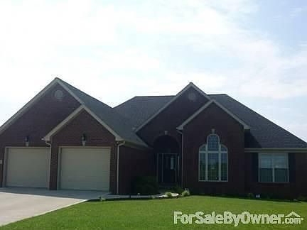 1092 Harbour Lane - Front View