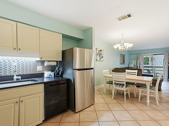 5th image of 45 Folly Field Rd APT 21E