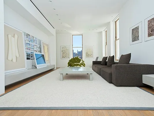 Rented by Sotheby's International Realty | media 4