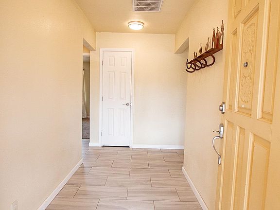 4th image of 18 Burro Flats Ln