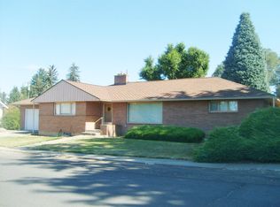 208 B St, Endicott, WA 99125