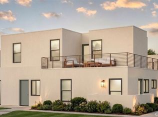 2032 W 88th St, Los Angeles, CA 90047