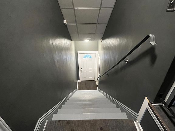 Wide hallway for furniture