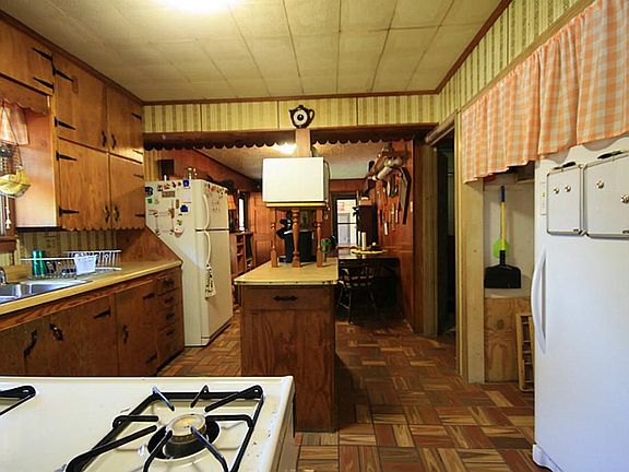 5th image of 2215 8th St