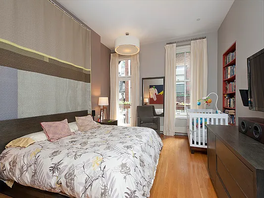 Rented by Sotheby's International Realty | media 41