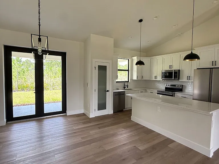 5003 Pueblo Ave — Photo 4
