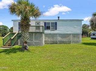 13 View Point Cir, Saint Helena Island, SC 29920