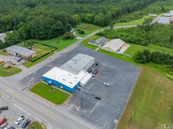 1201 W Danville St, South Hill, VA 23970