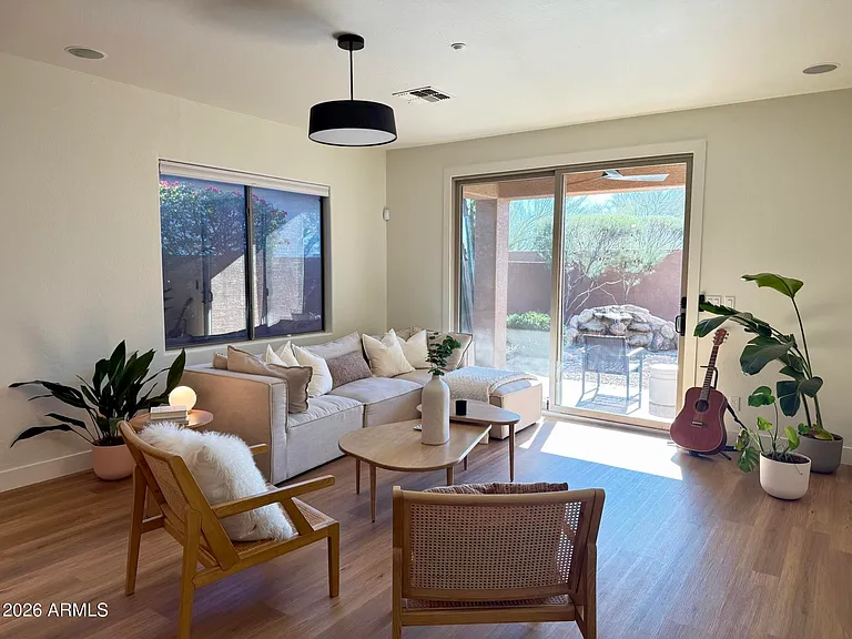 1839 W Owens Way — Photo 11