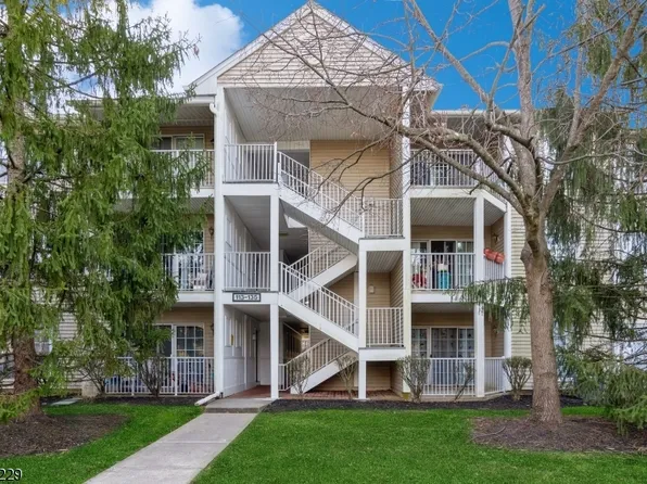 133 Rachel Ct, Franklin Twp., NJ 08823