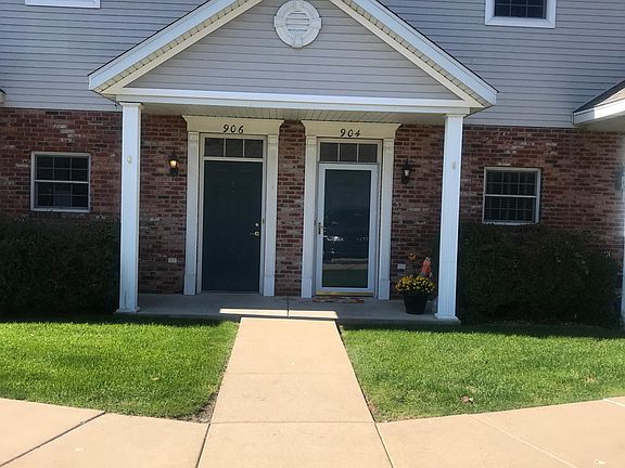 3rd image of 906 W Trailcreek Dr