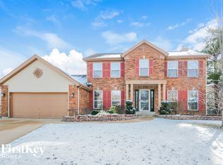 7300 Summer Manor Dr, Saint Louis, MO 63129