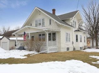 108 S Walnut St, Waconia, MN 55387