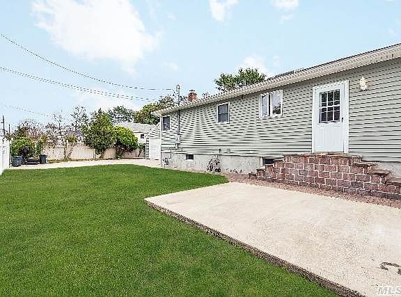 2nd image of 2629 Bedell St