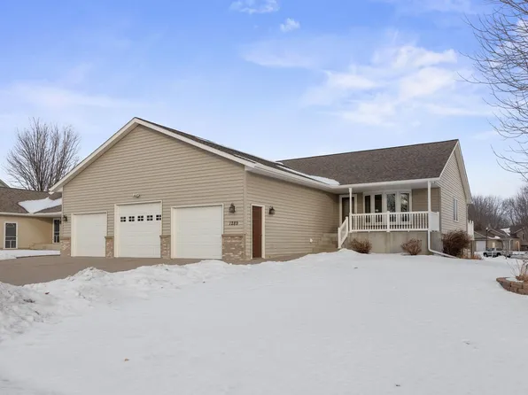 1289 Sunburst Way SE, Hutchinson, MN 55350