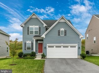89 Tremont Ter, Falling Waters, WV 25419
