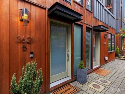 3621 Interlake Avenue N #B, Seattle, WA, 98103