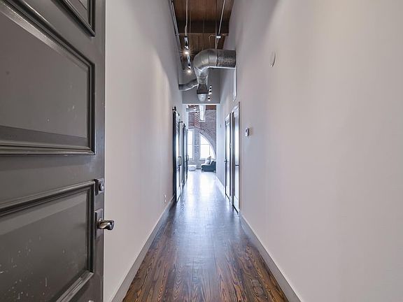 3rd image of 2402 Mechanic St #502
