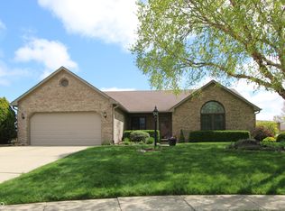 421 Kingsway Ct, Mooresville, IN
