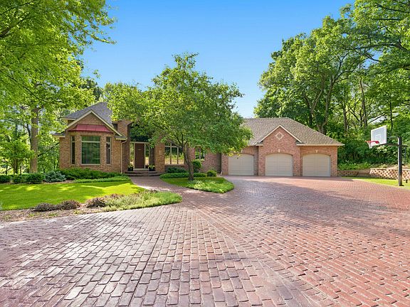 4th image of 720 Timber Ln