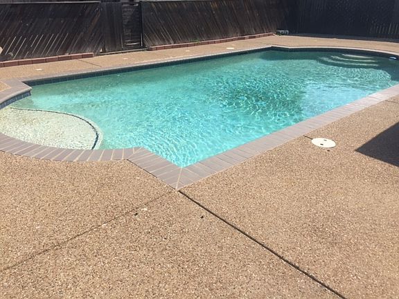 4th image of 6201 N Park Dr
