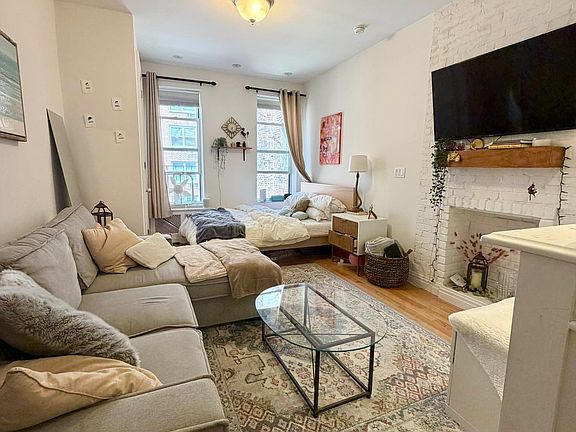 3rd image of 443 E 83rd St APT 4D