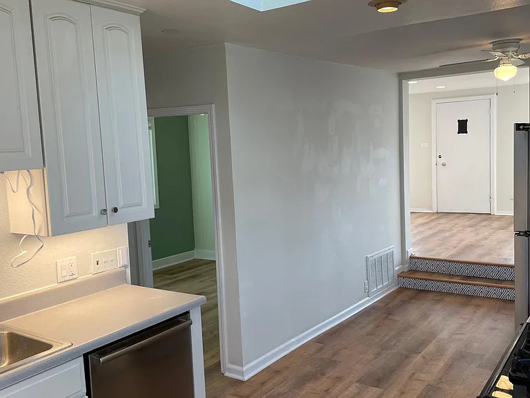 1457 Bellomy St — Photo 2