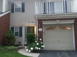 14 Sapphire Lane, Franklin Park, NJ 08823