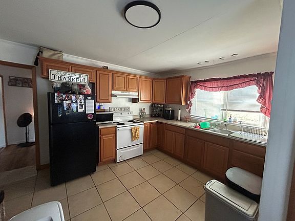 3rd image of 108 Stinger Dr