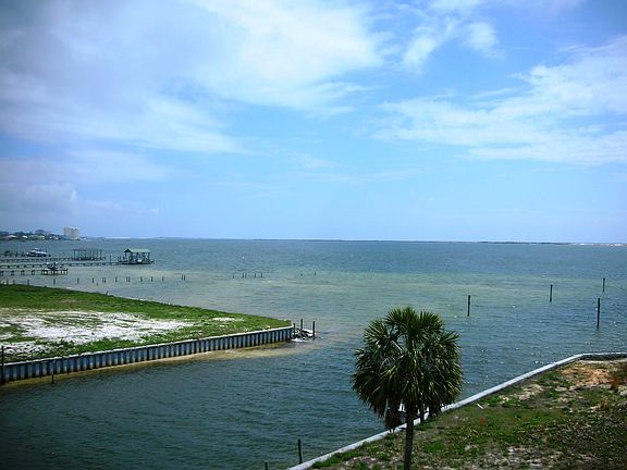 4th image of 5615 Grande Lagoon Ct