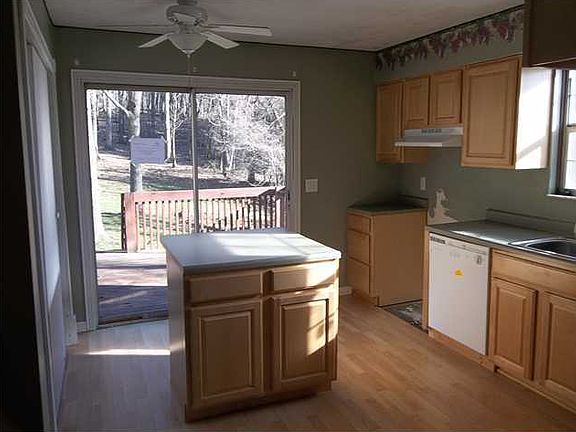 5th image of 247 Briarwood Dr