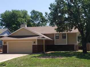 2312 N White Oak Rd, Derby, KS 67037