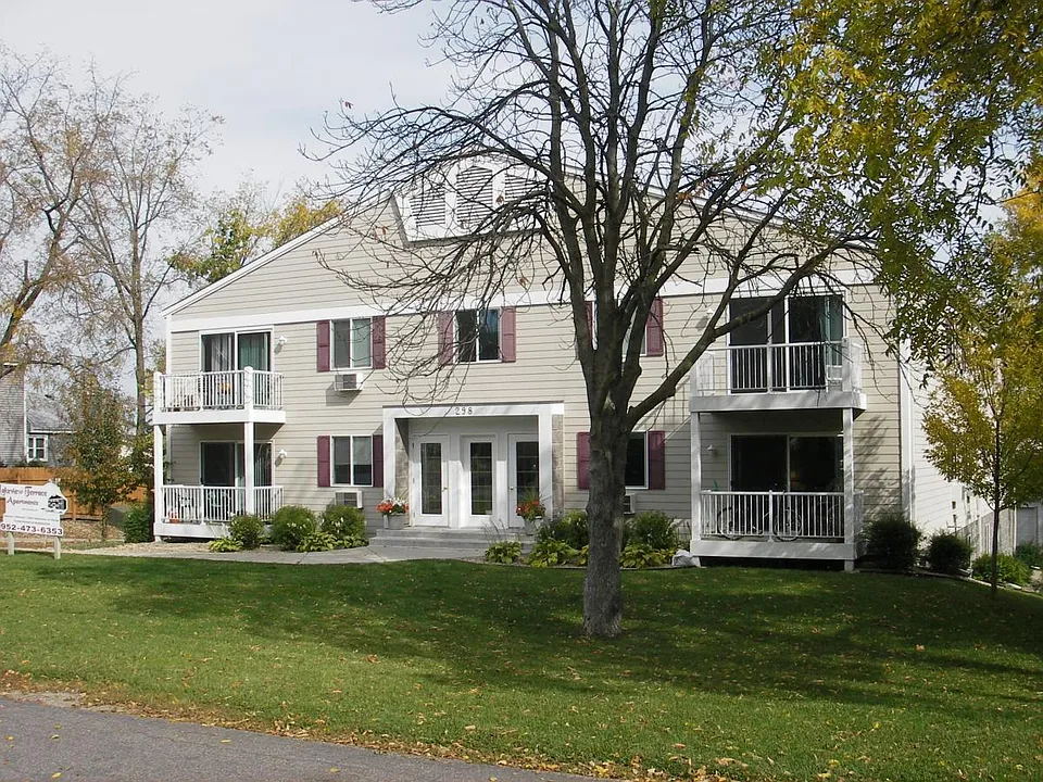 298 Lakeview Ave #1