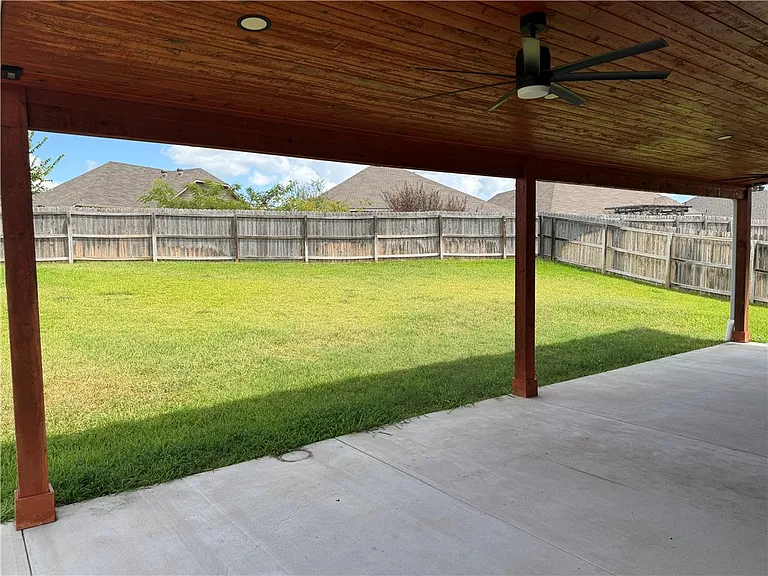 2071 Positano Loop — Photo 28