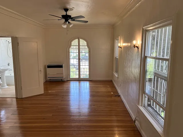 Studio, 500 sqft, $1,700 — Photo 2