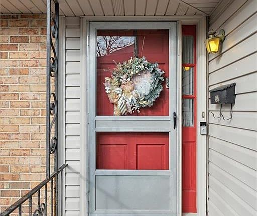 5th image of 868 Costigan Drive