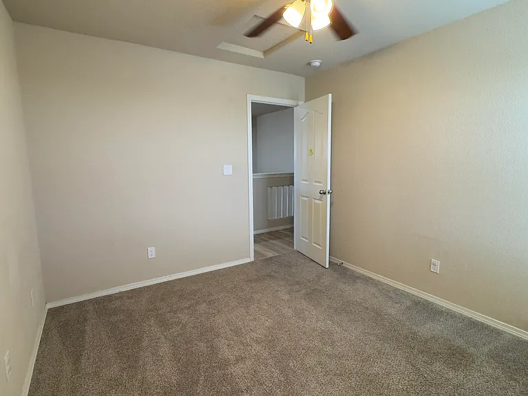 7665 Mundy Creek Dr — Photo 41