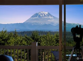 10801 Shawnee Rd E, Puyallup, WA 98374