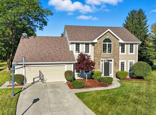 7901 Red Clover Ln, Fort Wayne, IN 46815