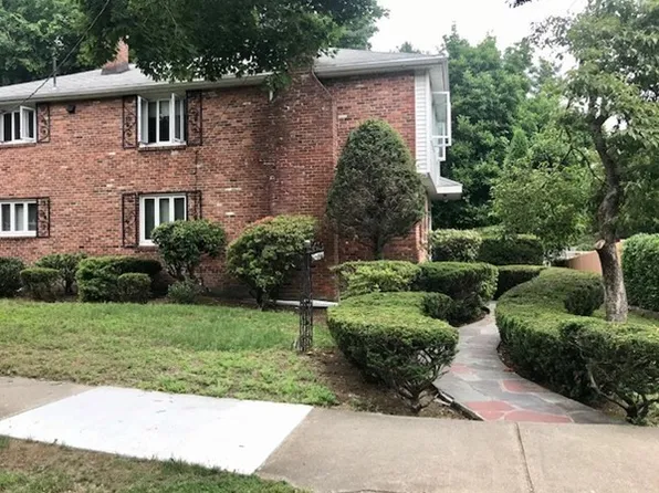 49-51 Louise Rd, Newton, MA 02467