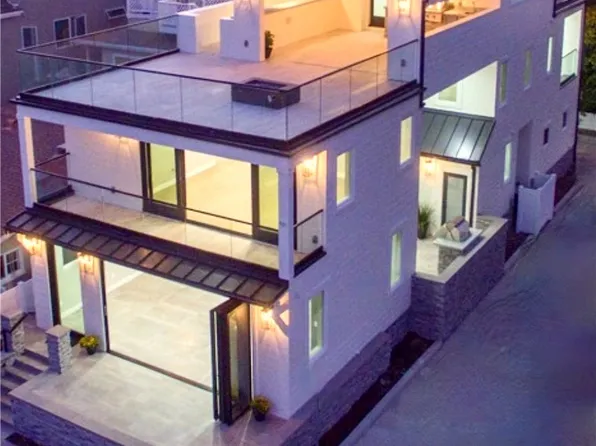 422 E Bay Ave, Newport Beach, CA 92661