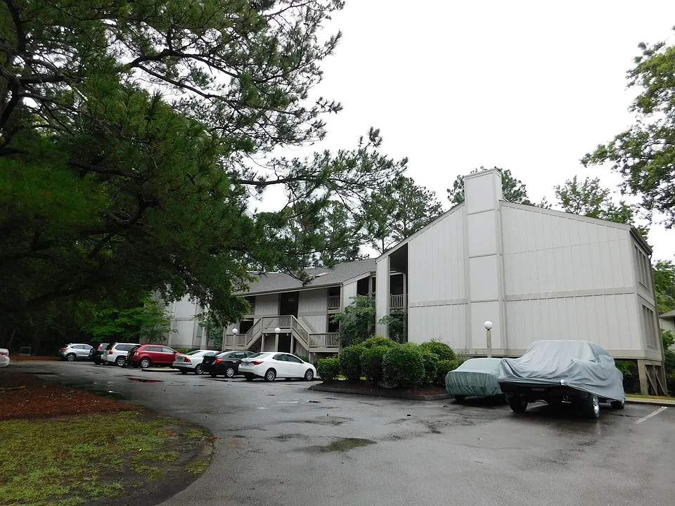 6222 Harbourside Dr