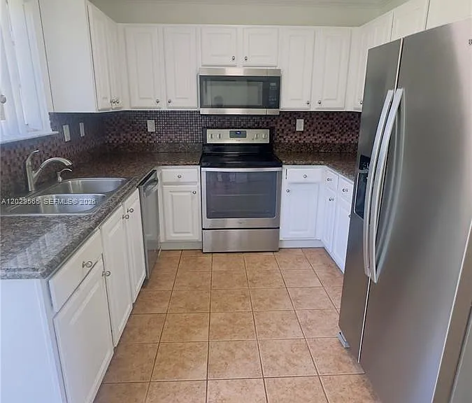 2036 NE 167th St #3-131 — Photo 9